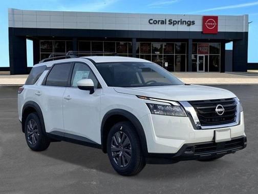 2025 Nissan Pathfinder SV