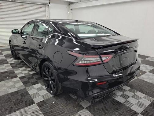 2023 Nissan Maxima SR