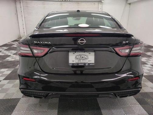 2023 Nissan Maxima SR
