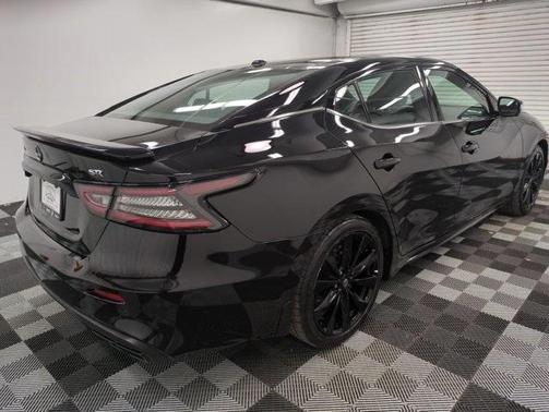2023 Nissan Maxima SR