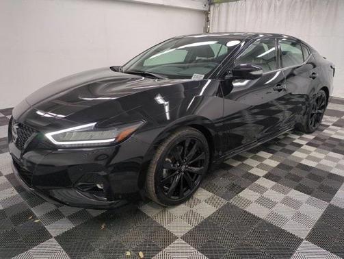 2023 Nissan Maxima SR