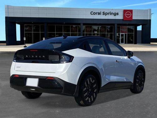 White / Black 2026 Nissan Leaf PLATINUM+