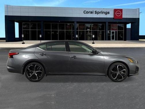 2025 Nissan Altima SR