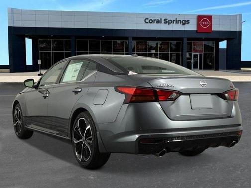 2025 Nissan Altima SR