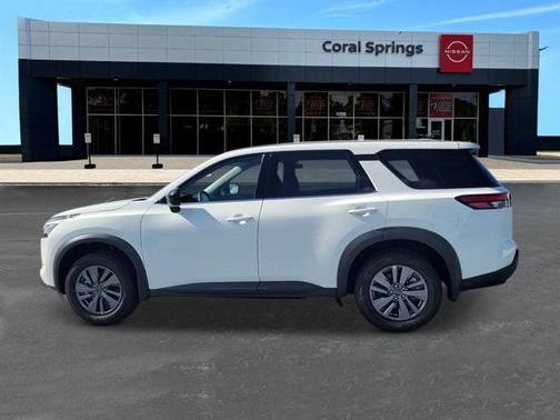 2025 Nissan Pathfinder S