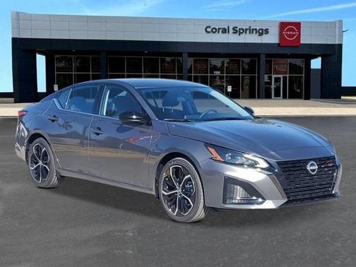 2025 Nissan Altima SR