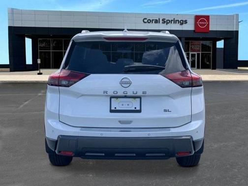 2025 Nissan Rogue SL