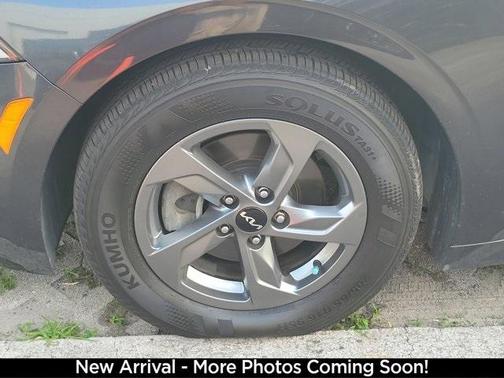 2022 Kia K5 LXS