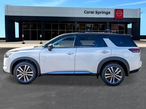 2025 Nissan Pathfinder Platinum