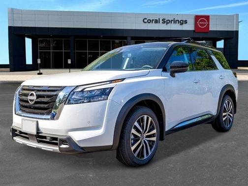 2025 Nissan Pathfinder Platinum