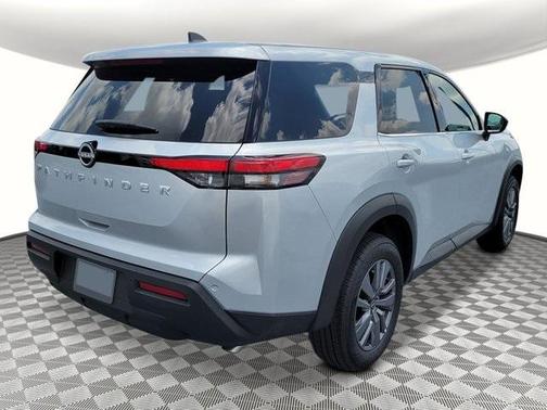 2025 Nissan Pathfinder S