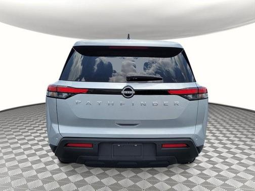 2025 Nissan Pathfinder S