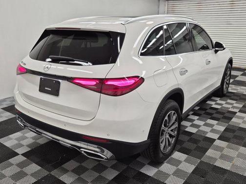 2025 Mercedes-Benz GLC 300 Base