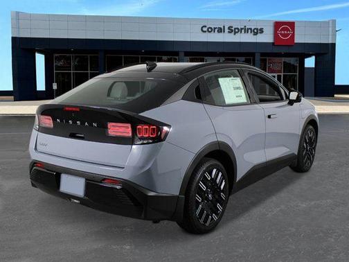 Boulder Gray Metallic 2026 Nissan Leaf PLATINUM+