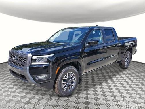 2025 Nissan Frontier SL