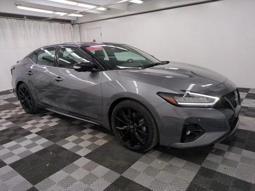 2023 Nissan Maxima SR