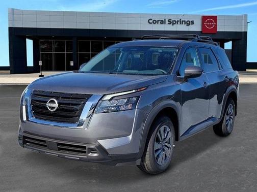 2025 Nissan Pathfinder SV