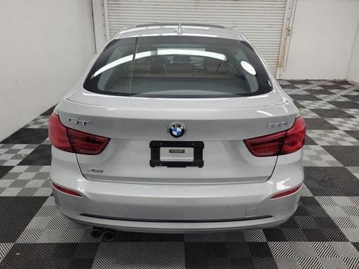 2017 BMW 330 Gran Turismo i xDrive