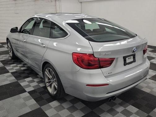 2017 BMW 330 Gran Turismo i xDrive