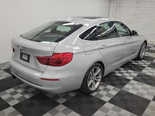 2017 BMW 330 Gran Turismo i xDrive
