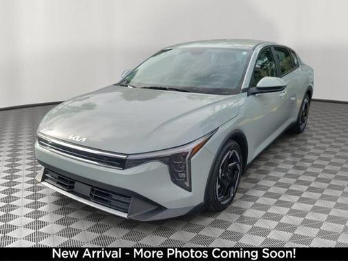 2025 Kia K4 EX