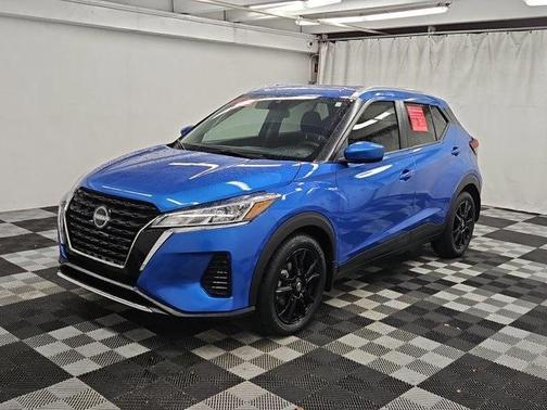 2022 Nissan Kicks SV
