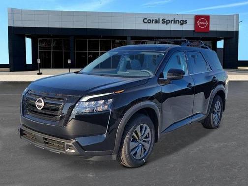 2025 Nissan Pathfinder SV