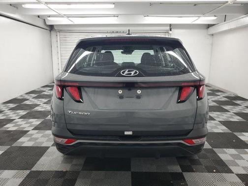 2024 Hyundai TUCSON SE
