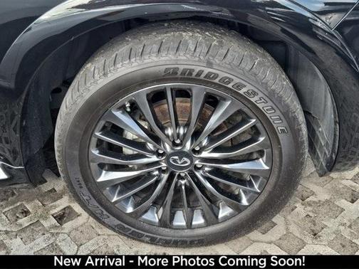 2022 INFINITI QX80 SENSORY