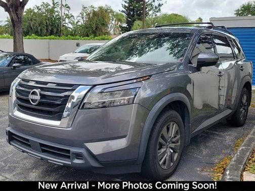 Gun Metallic 2022 Nissan Pathfinder SV