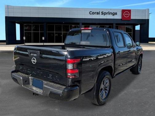 2025 Nissan Frontier SV