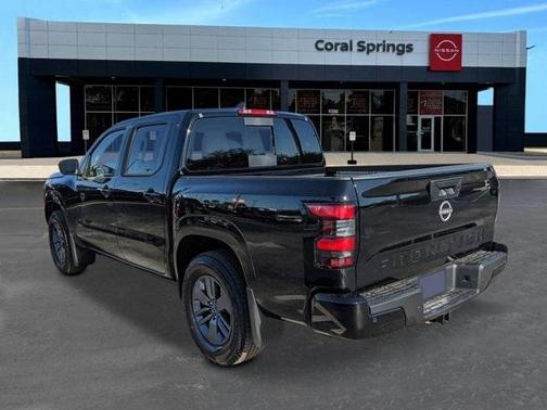 2025 Nissan Frontier SV