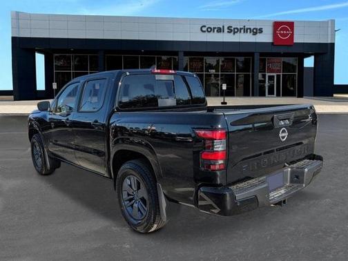 2025 Nissan Frontier SV