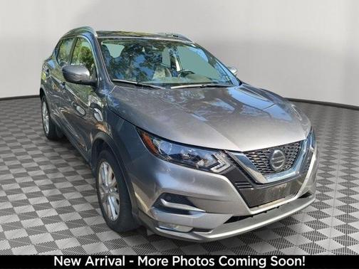 2022 Nissan Rogue Sport SV