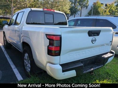 2022 Nissan Frontier SV