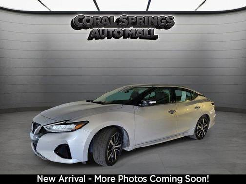 Brilliant Silver Metallic 2022 Nissan Maxima SV