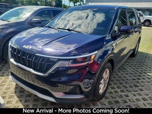 2024 Kia Carnival LX Seat Package