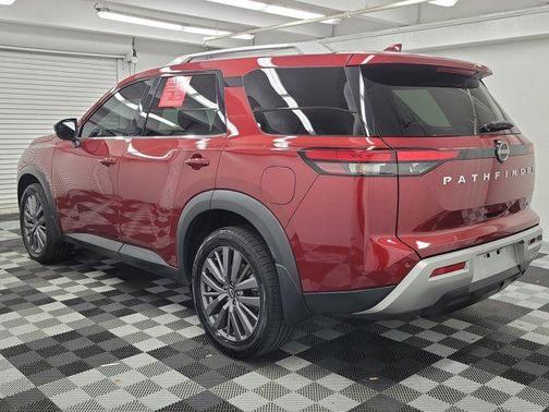 Scarlet Ember 2024 Nissan Pathfinder SL