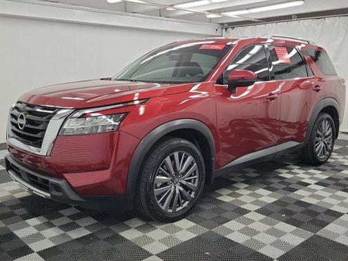 Scarlet Ember 2024 Nissan Pathfinder SL