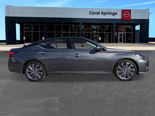2025 Nissan Altima SL