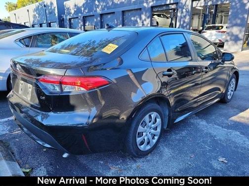2022 Toyota Corolla LE
