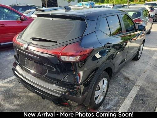 2023 Nissan Kicks S