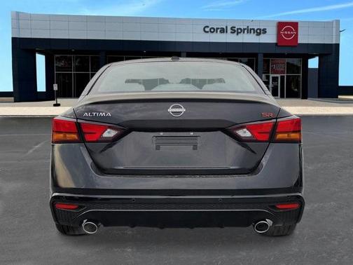 2025 Nissan Altima SR