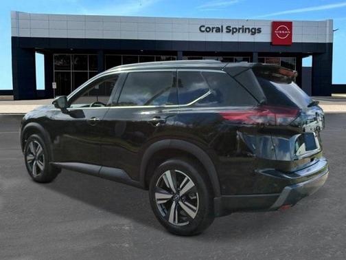 2025 Nissan Rogue SL