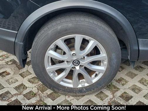 2022 Nissan Rogue Sport S
