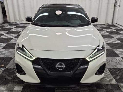 2023 Nissan Maxima SR