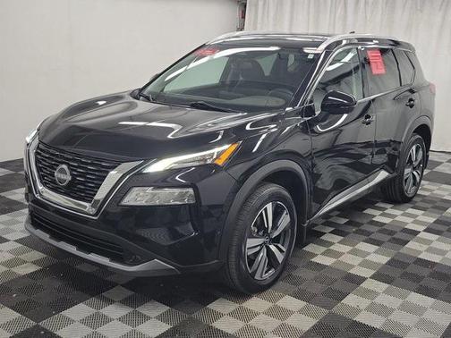 2022 Nissan Rogue SL