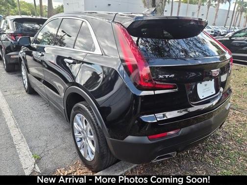 2023 Cadillac XT4 Luxury