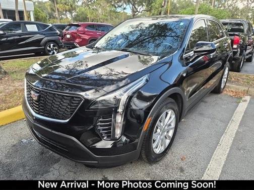 2023 Cadillac XT4 Luxury