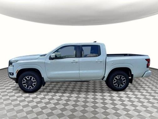 2025 Nissan Frontier SL